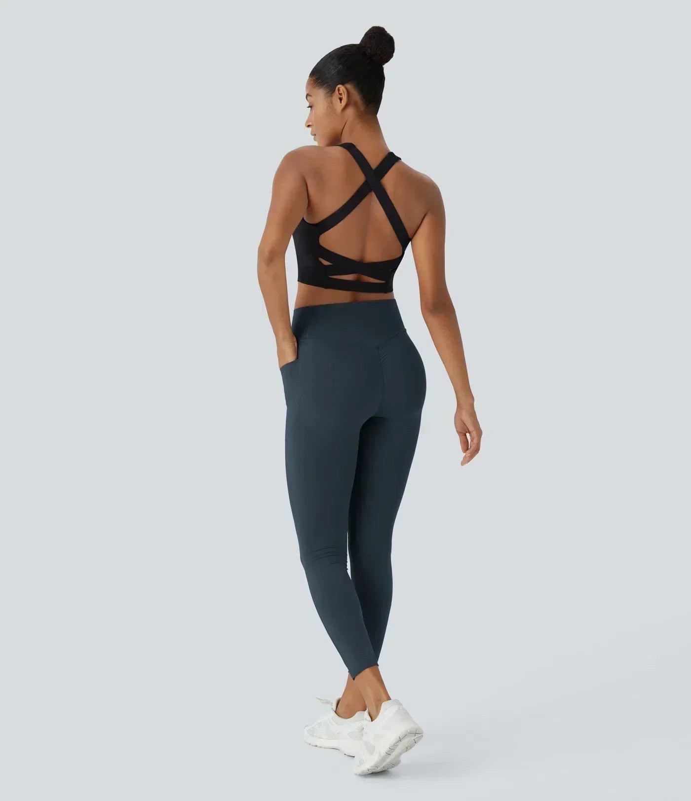 Halara UltraSculpt™ Butt-Lifting Tummy-Control Leggings — High-Waisted Scrunch with Pockets